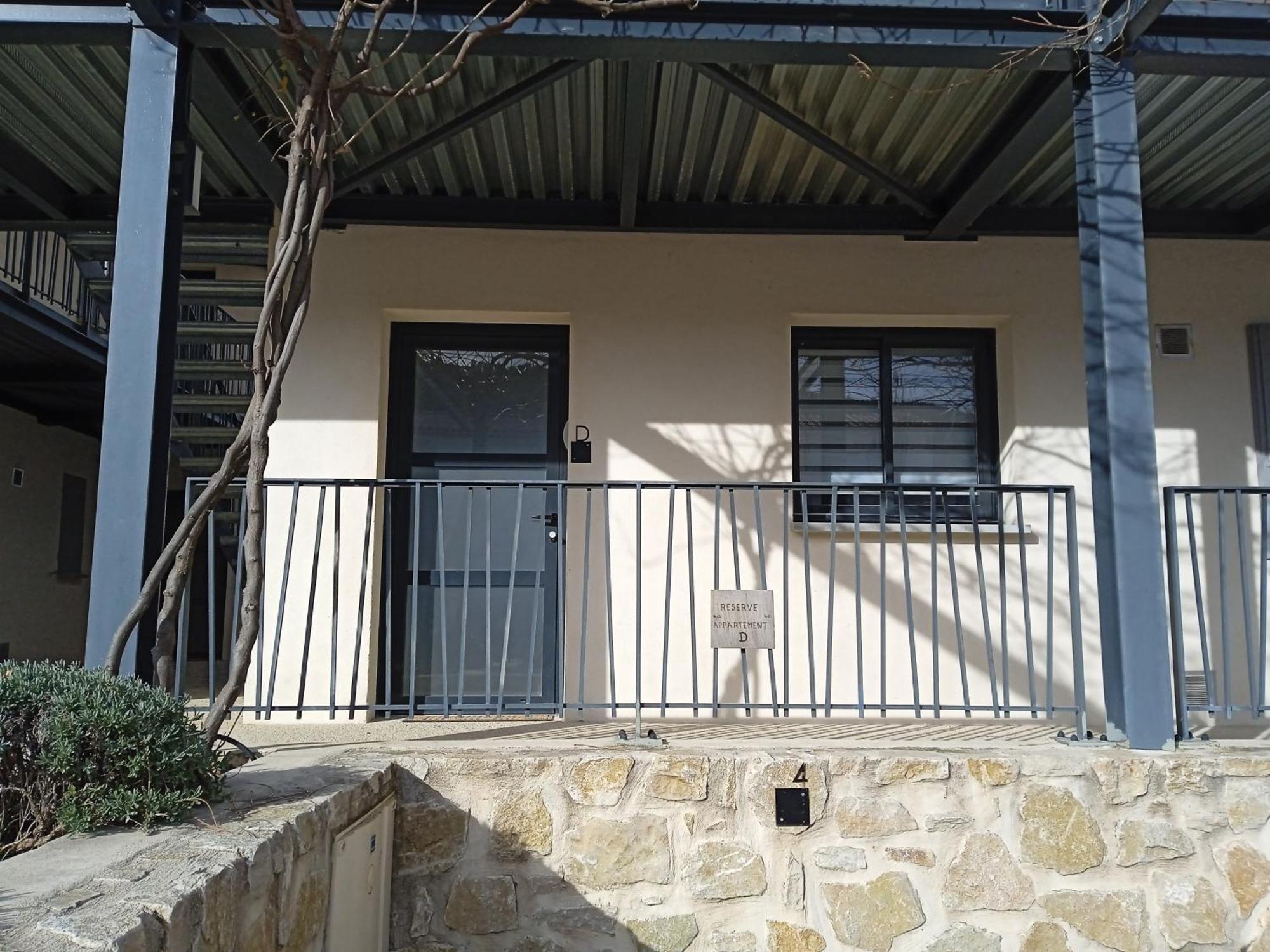 Le Clos Du Ventoux Apartment *